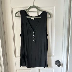 POL, Size M, black tank